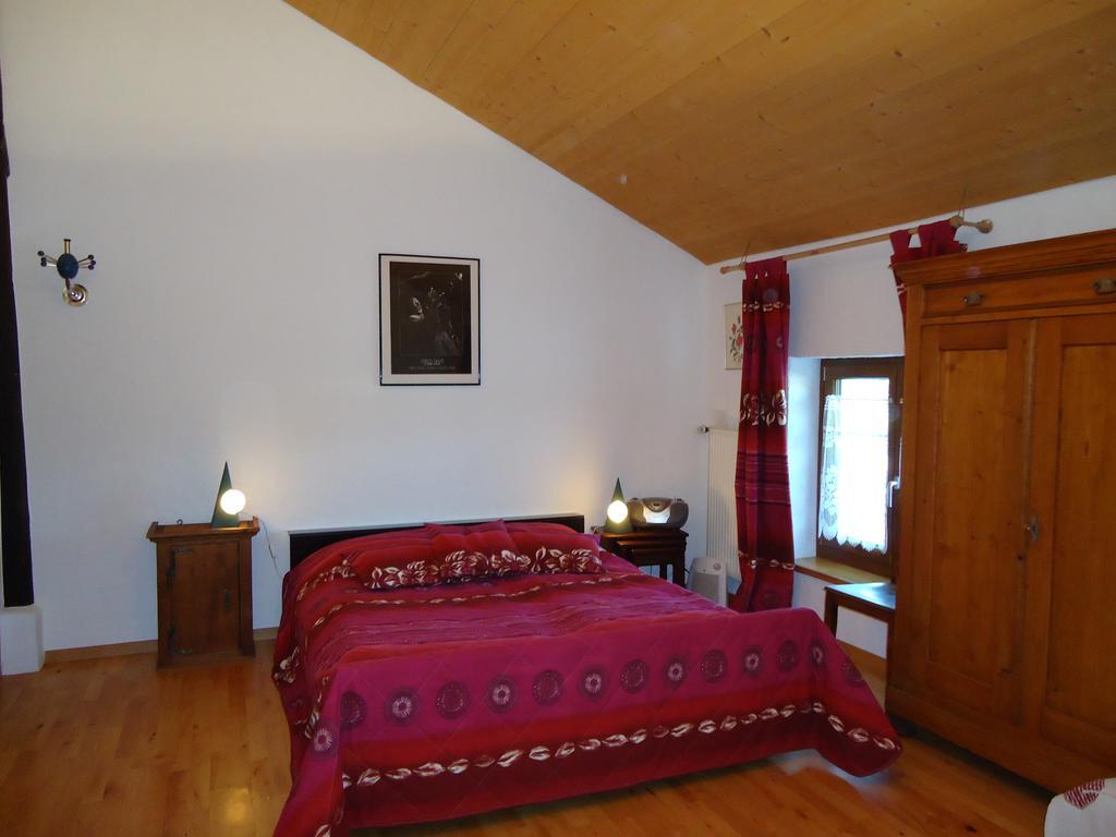 Gîte Rural 1666 Saignelégier Cameră foto